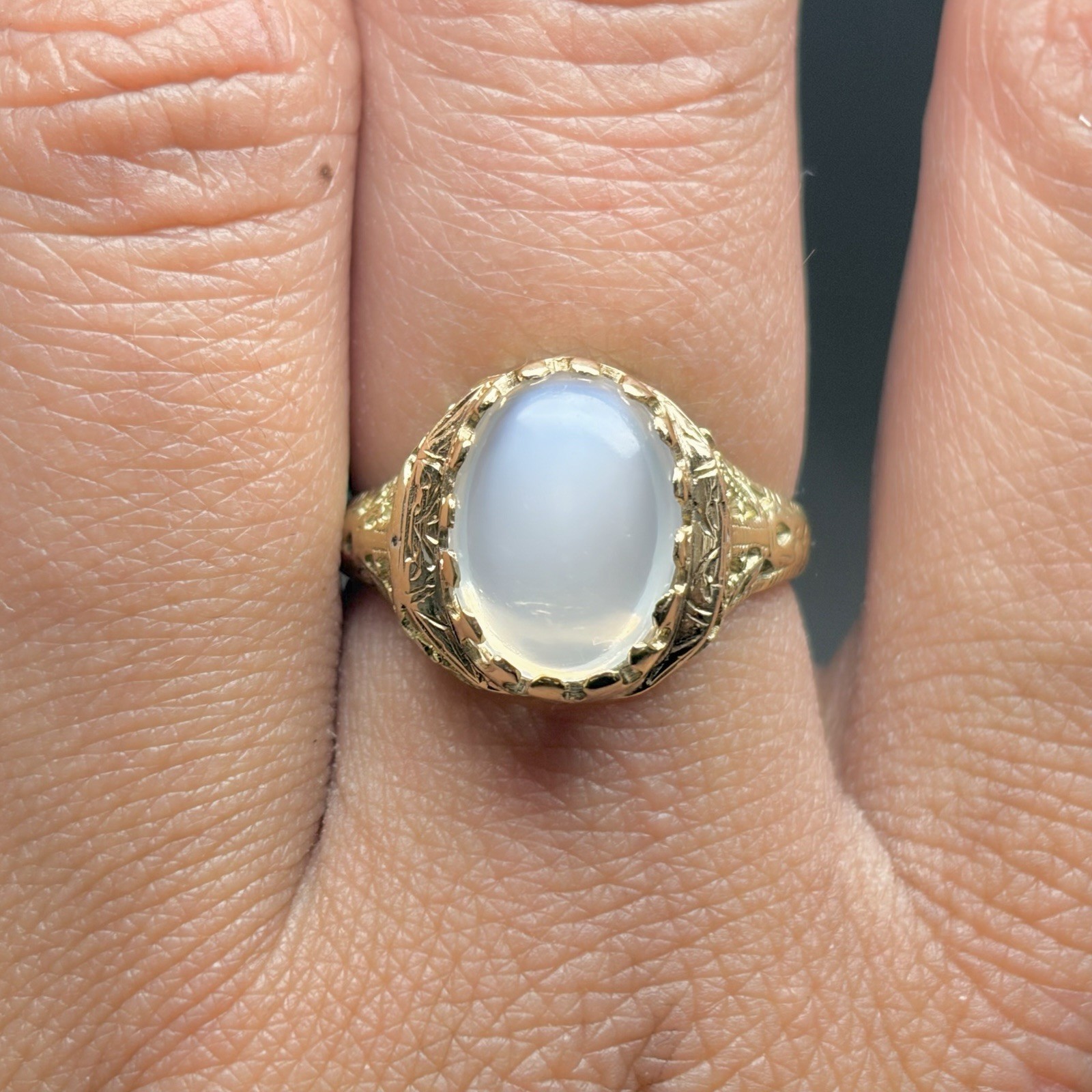 Antique Y Gold 14k Ring Ceylon Blue Flash Moonstone Size 7.5 3.2 Grams