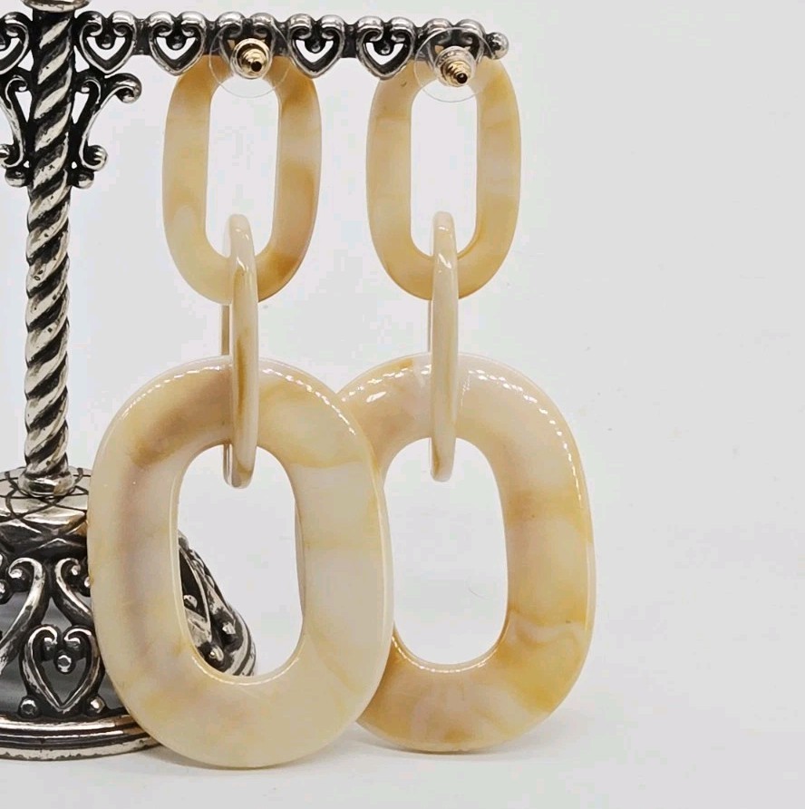 Oval Hoop Acrylic earrings Marbled Graduated Dangle Vintage 80’s style 3.75 in