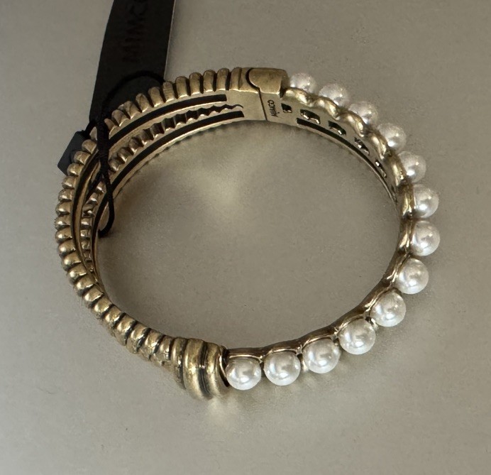 Mimco Shellicious Bangle in Pearl RRP$149.95