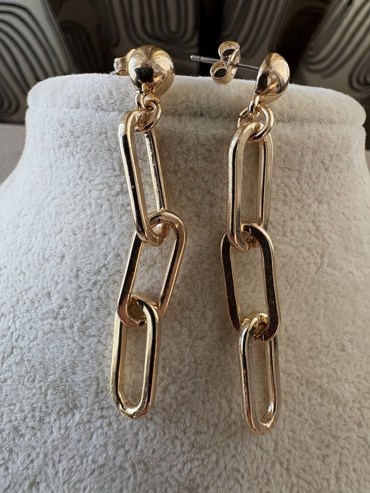 Banana Republic Gold Tone Paperclip Chain Set Necklace Bracelet Earrings BR Tag