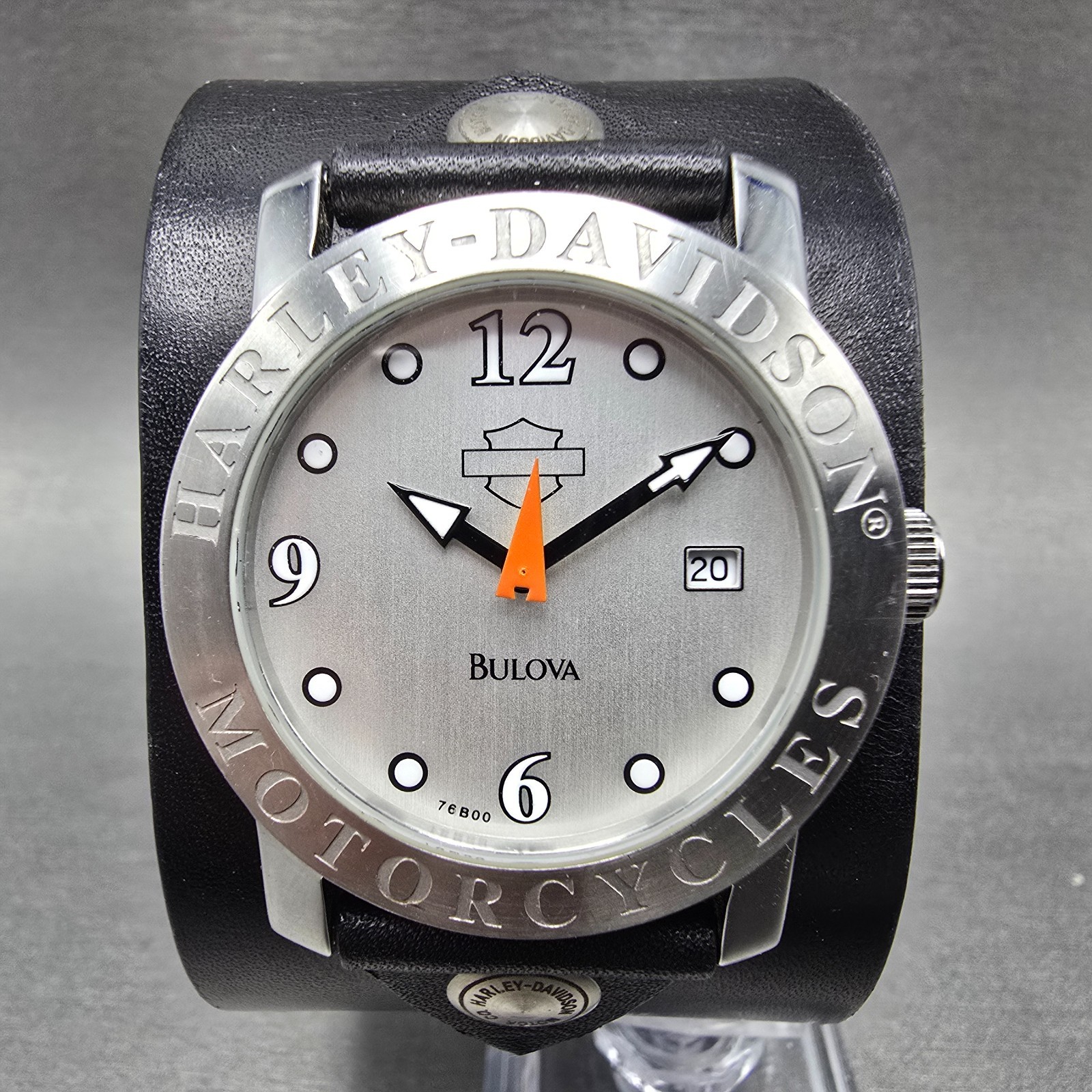 Bulova Harley Davidson Watch Men 36mm Silver Dial Silver Tone Date 76B00 New Bat