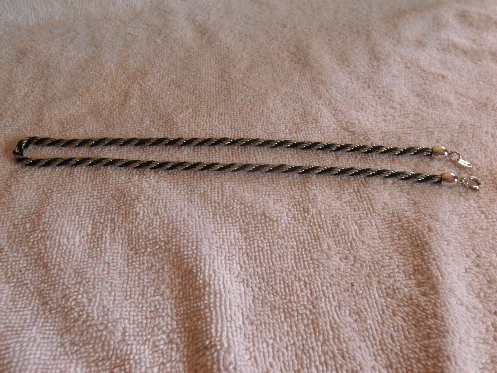 Vintage TRIFARI Classic Black Silvertone 16″ Twisted Rope Necklace-For All Ages