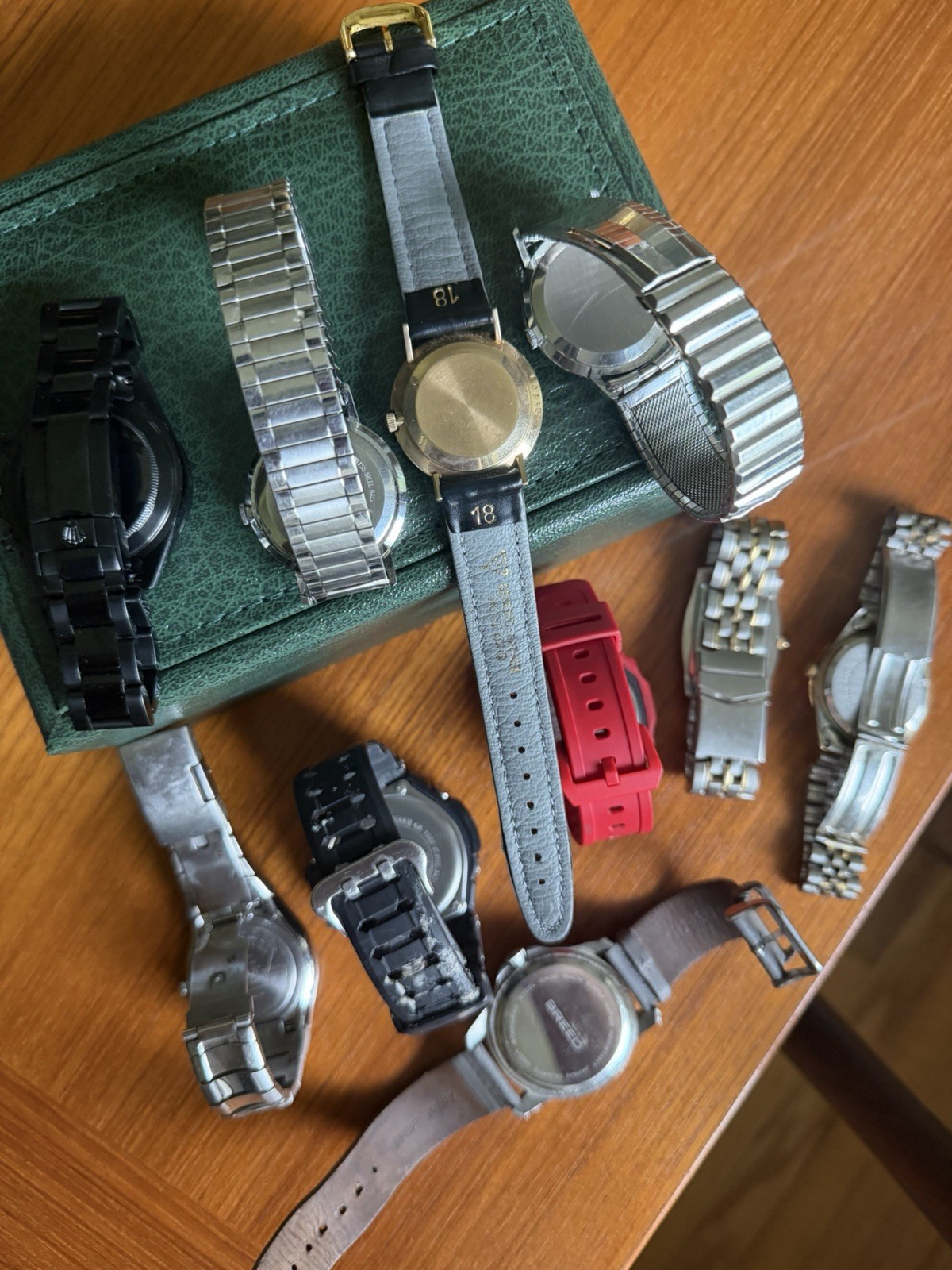 Watch Lot – Waltham, Lucien Piccard, Helbros, NOS Daytona Homage & More Untested