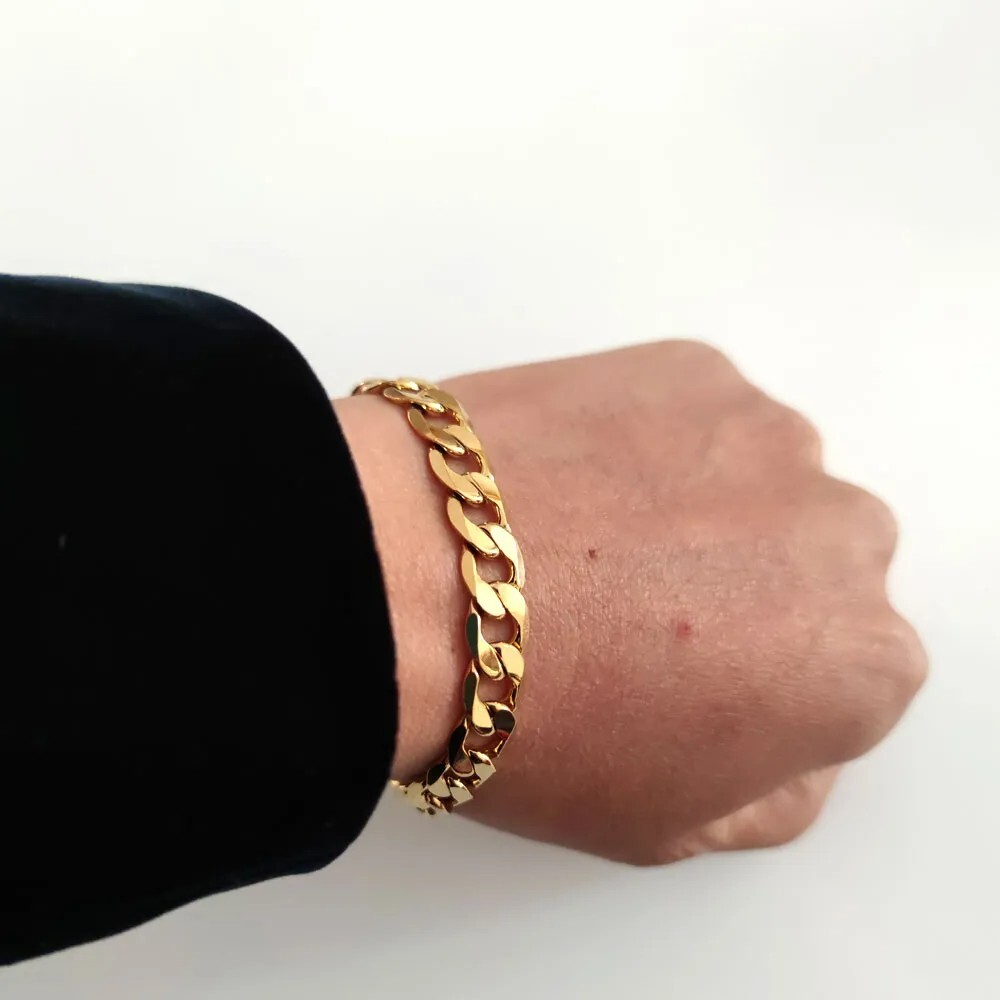 14K Gold Plated Figaro Hip Hop 8″IN Men’s Bracelet 12 MM Width Wrist Chain