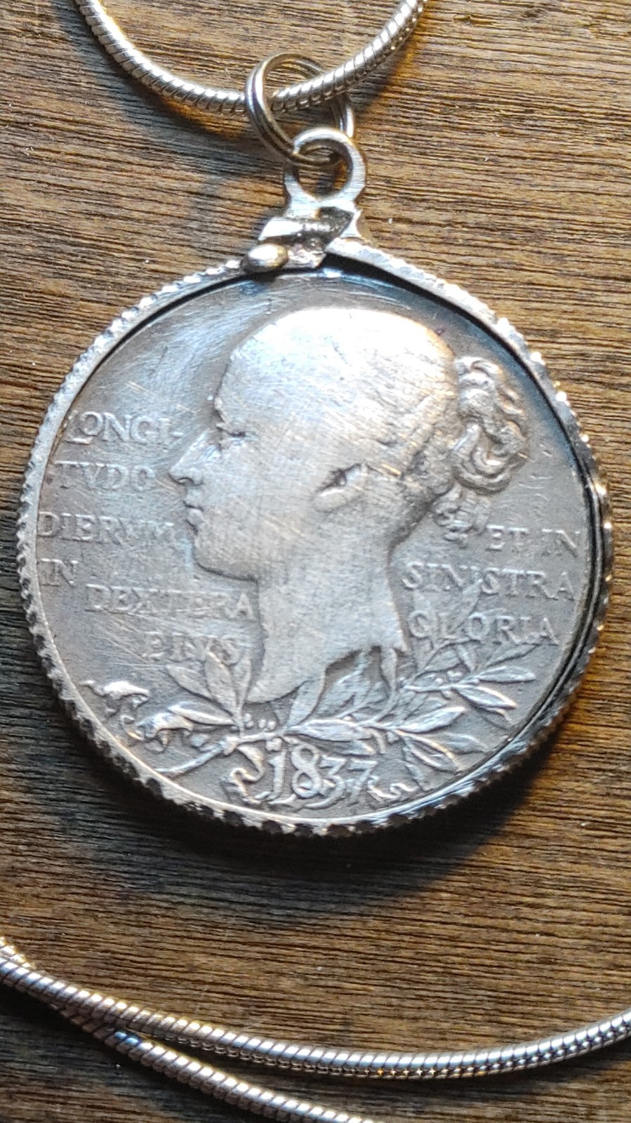 1837-1887 Queen Victoria English Silver Jubilee Pendant 28″ Sterling Snake Chain