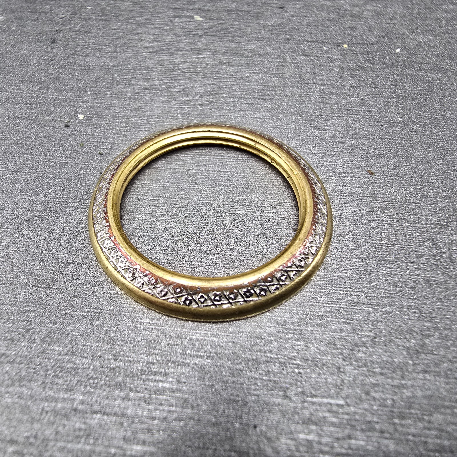 Gucci Diamond Cut Bezel Gold Vintage For 1100L 1200L 11/12.2