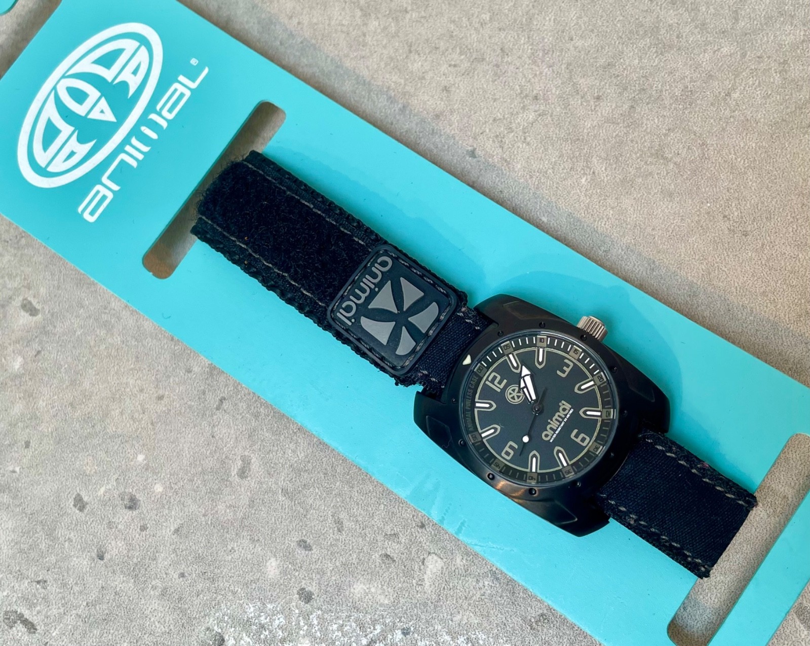 ANIMAL ‘SIDESHORE’ SURFERS WATCH