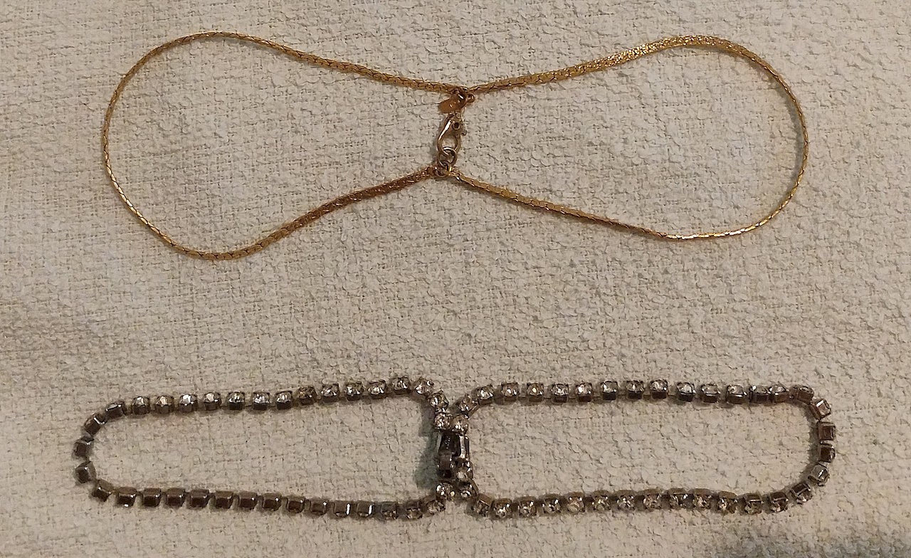 Lot of 2 Vintage Double Bracelets & 2 Vintage Cloak Clasps – Unkown Metals READ!