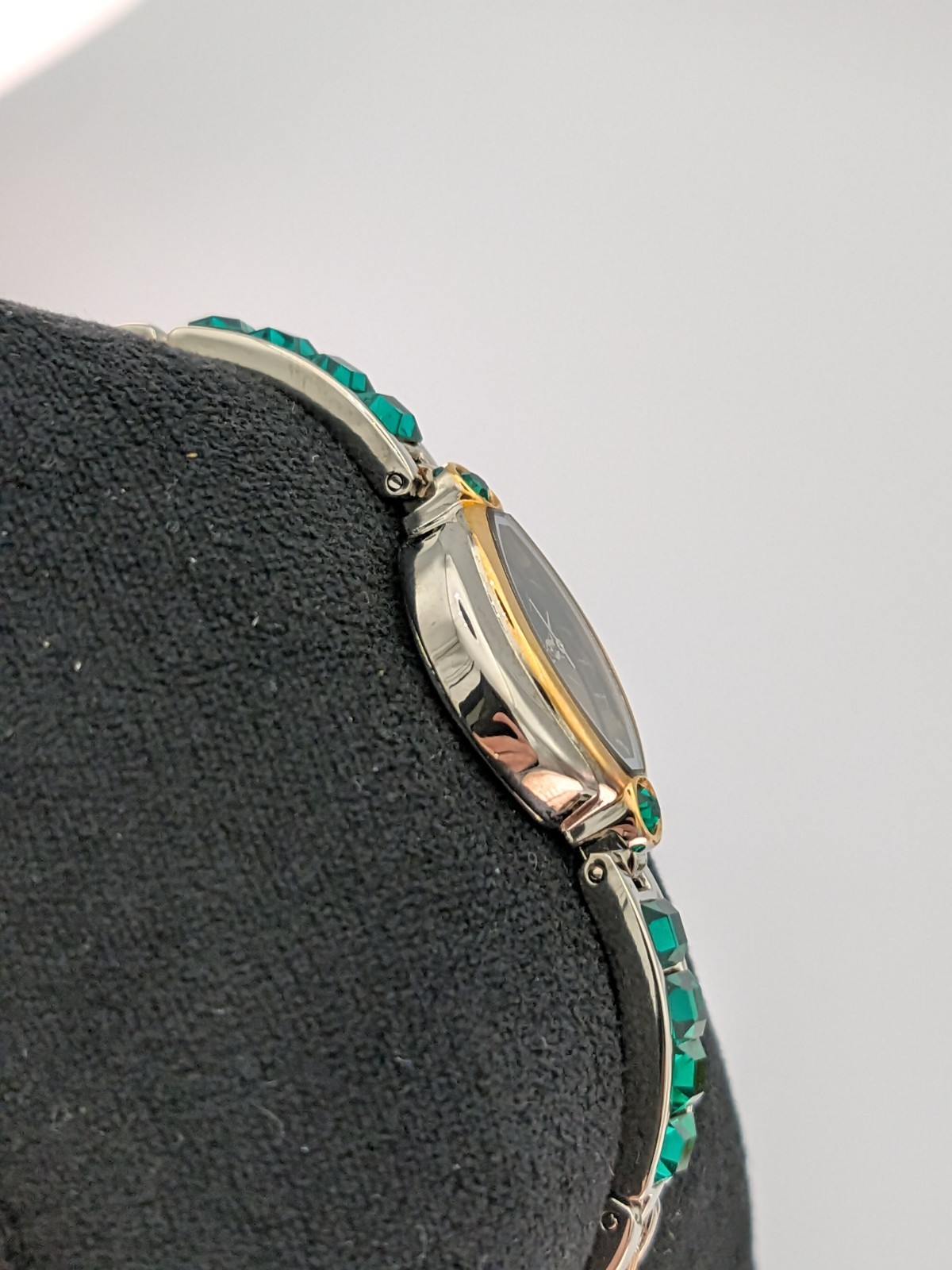 Ladies Watch Omax Japan Two Tone Crystal Dress Formal 7″