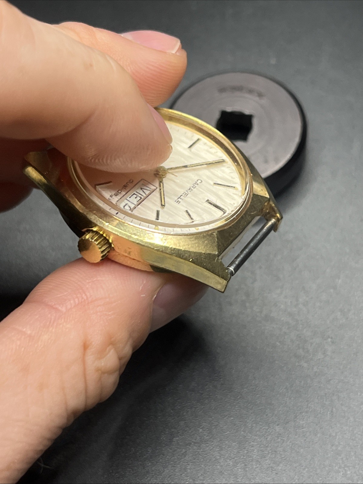 Caravelle Automatic Set-O-Matic Dual Date Wristwatch (015)