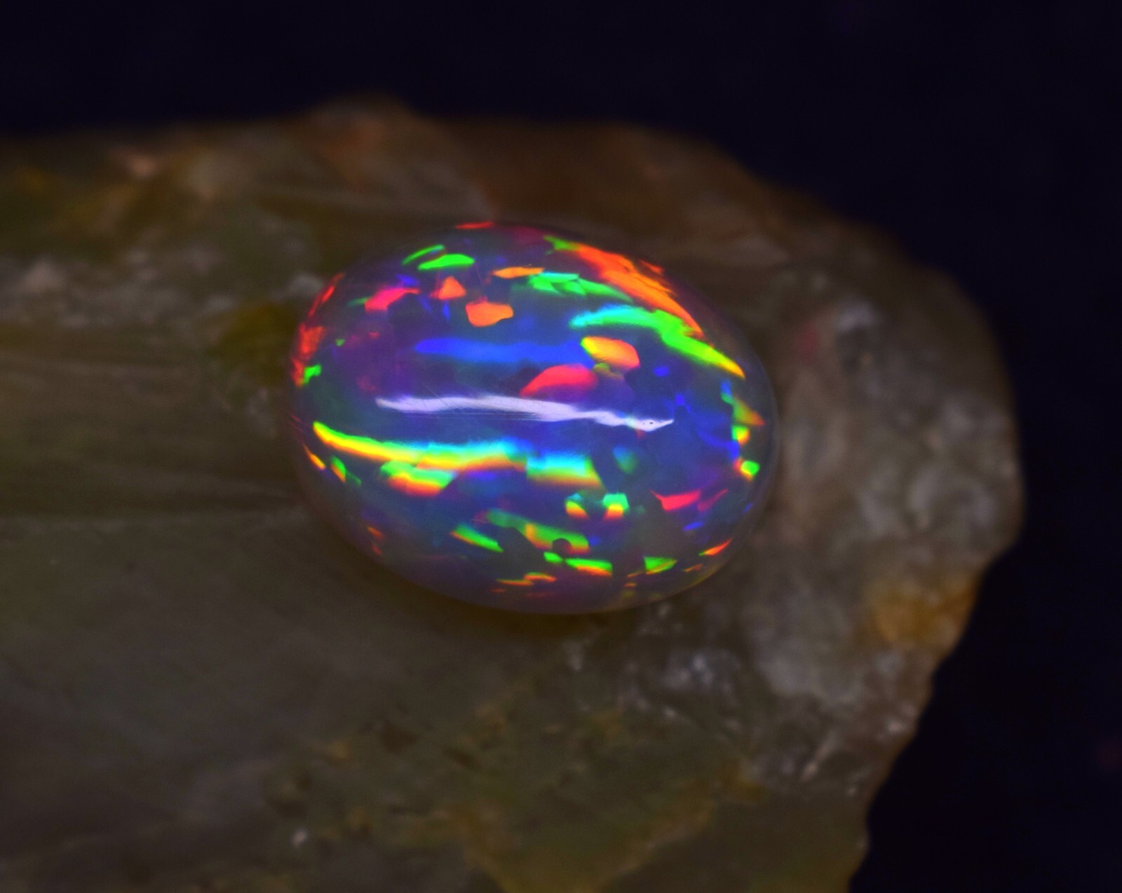 6.65 CT Natural Ethiopian ++Opal Fire Oval Loose Cabochon Gemstone 15×11.5 mm