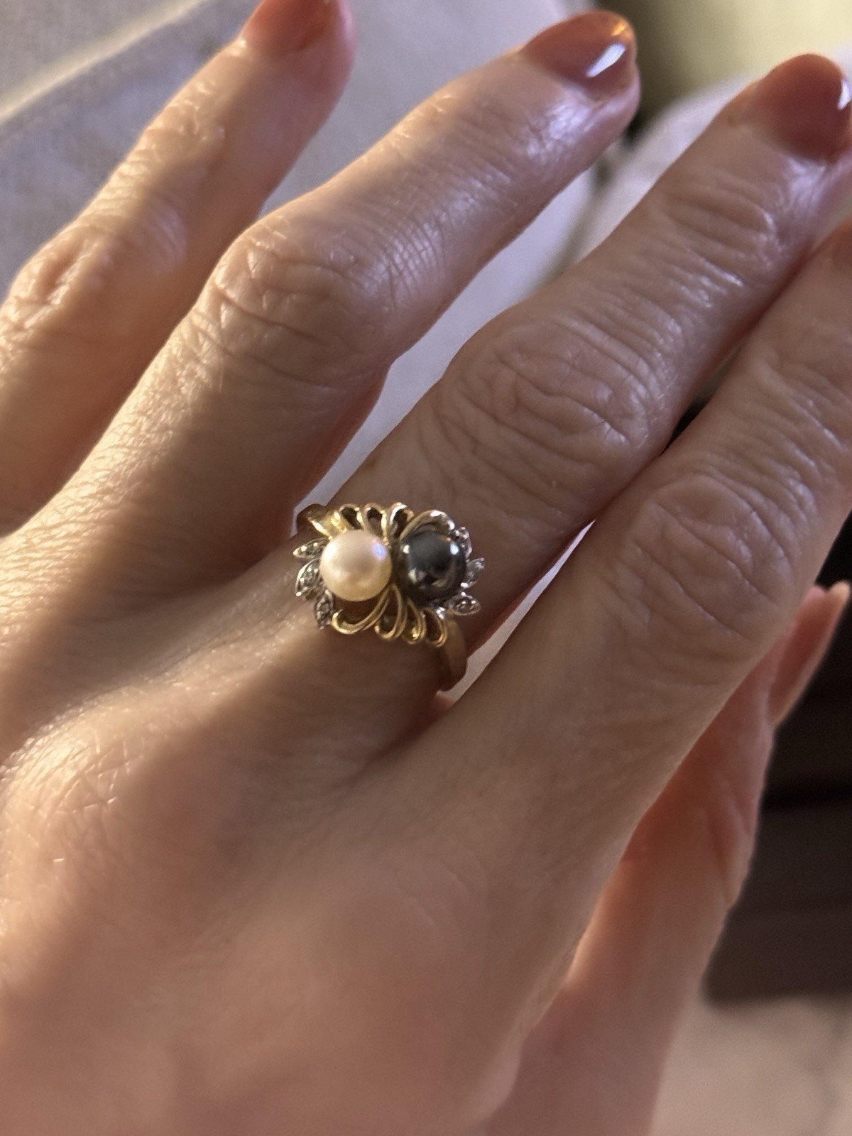 Solid 10K 10Kt Yellow Gold Pearl Diamond Women’s Band Ring Size 6.75