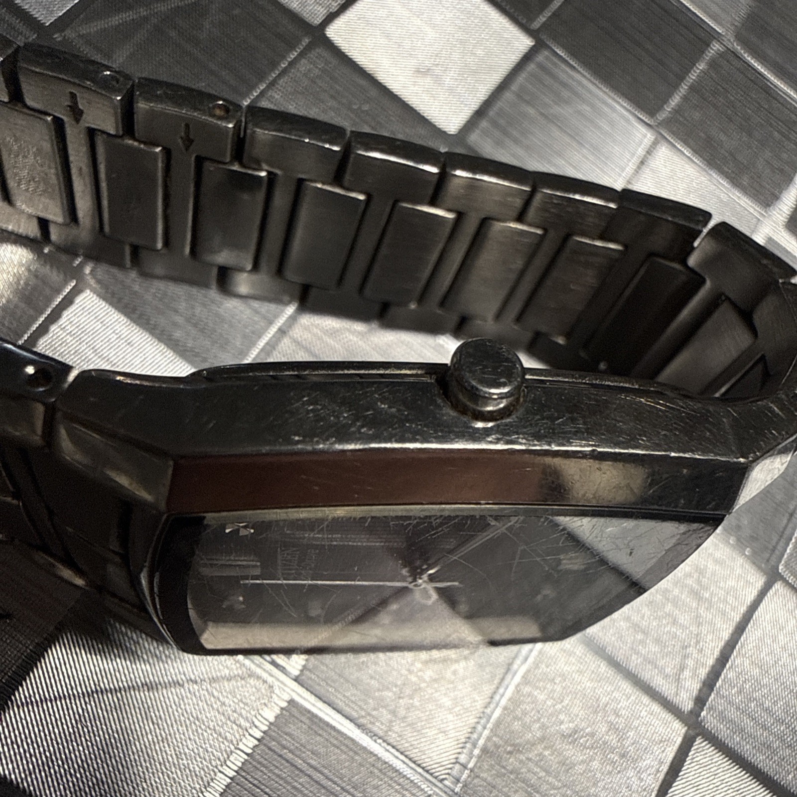 Citizen Eco Drive E111-S049385 Men’s Stainless Steel Black Date Dial Untested