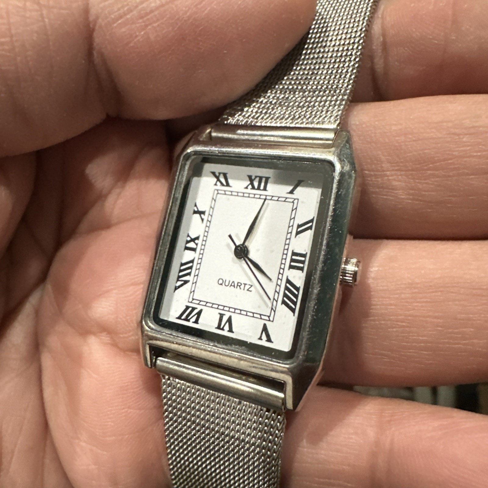 Working Unisex Silver Toned Mesh Buckle Band Analog Watch 26mm Fit 7.5in Runs