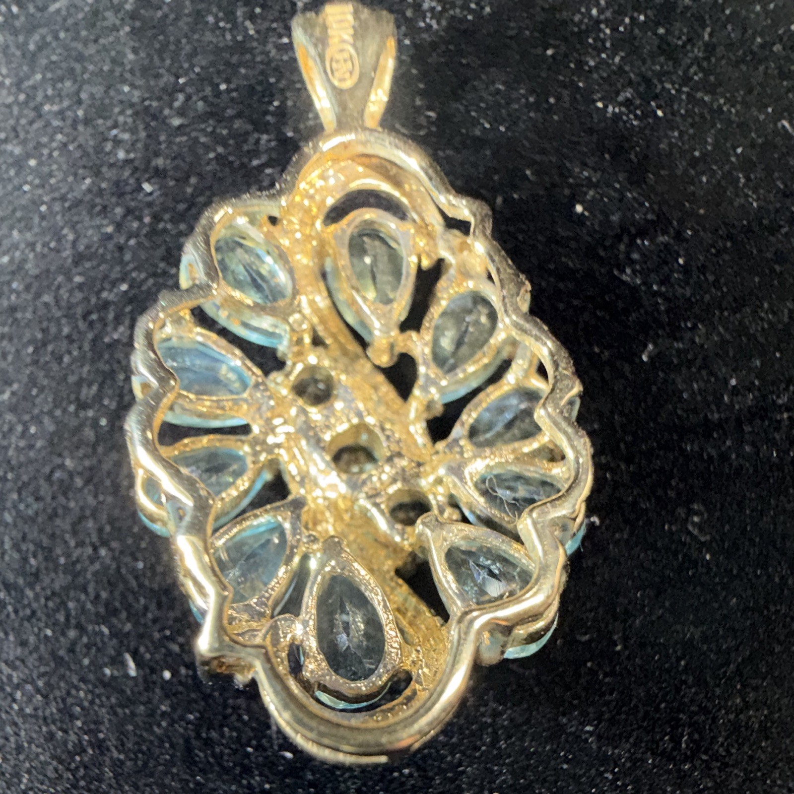 10k gold 2.37 CT Apatite & diamonds Pendant