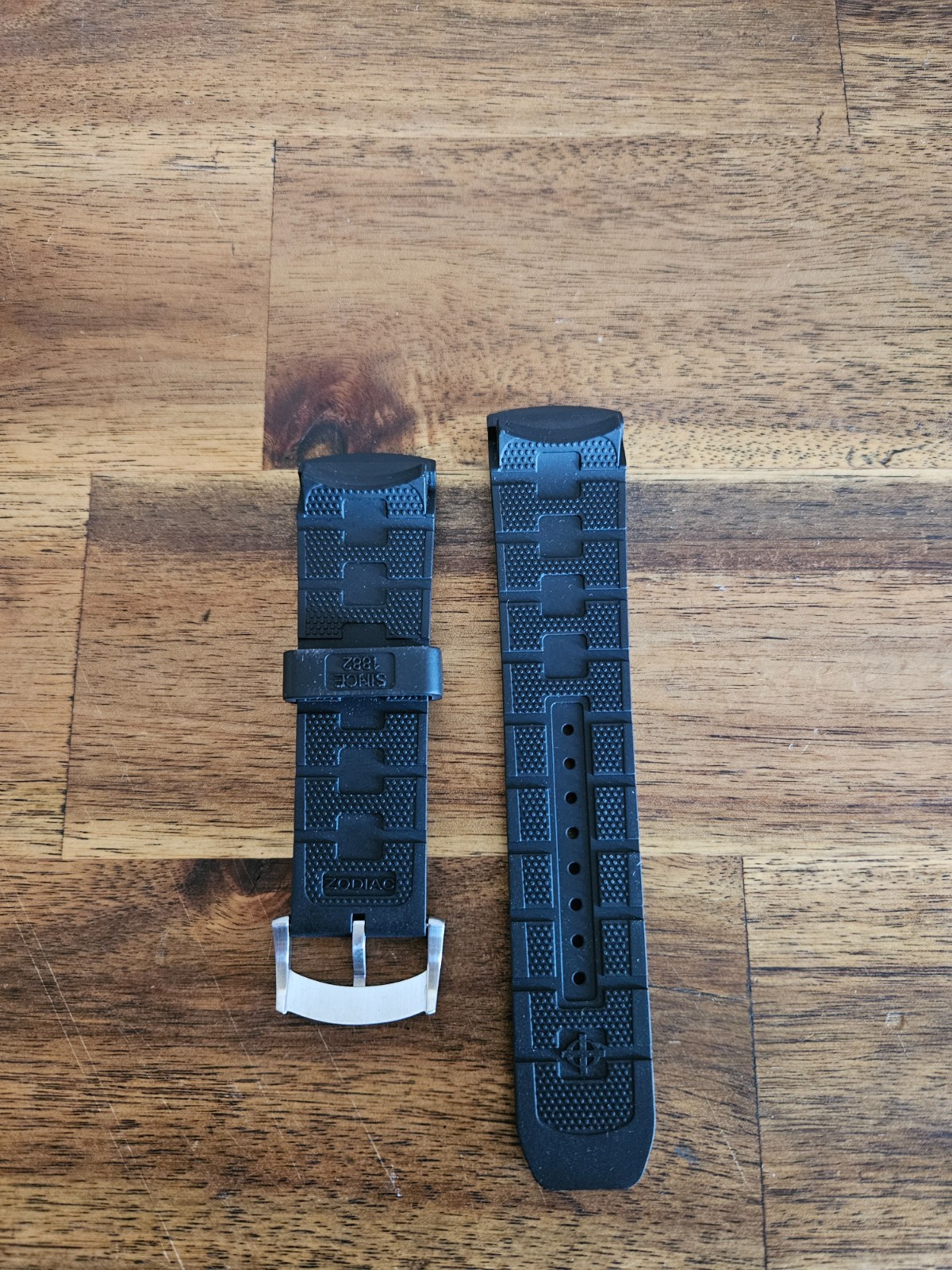 Zodiac OEM Black Flat Watch Strap – 24mm – Oceanaire