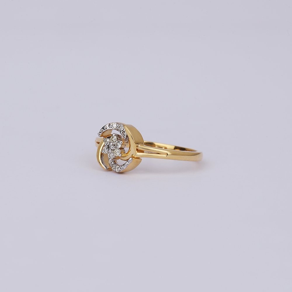 IGI CERTIFIED – Diamond Ring- 14 kt. Yellow gold – 0.11ct. tw. Diamond (Natural)