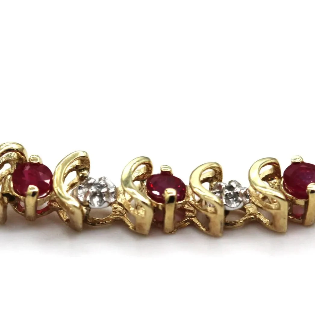 10k Yellow Gold Natural Ruby and Diamond Lined Crescent Chain Bracelet 7 inches