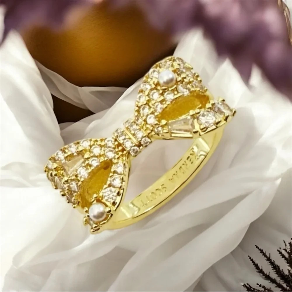 Kendra Scott Krista Gold Bow Cocktail Ring in White Mix. Size 7