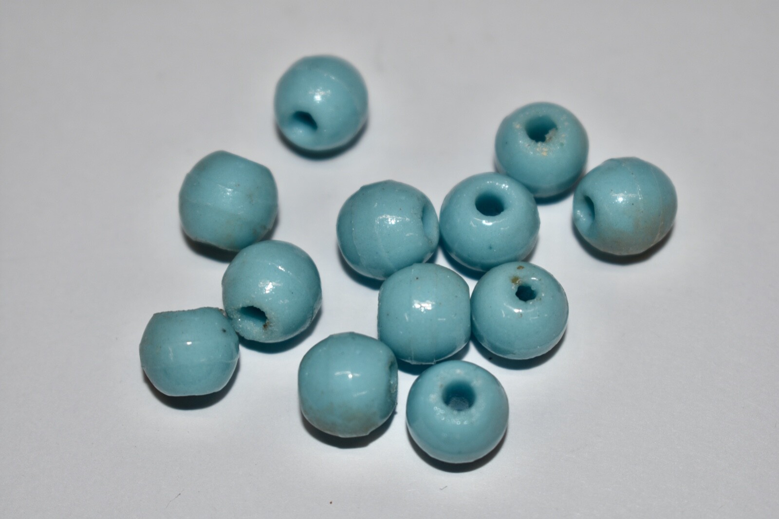 12 GLASS BEADS CALCEDOM BLUE 10mm(approx) FULL DRILL * BARREL SMOOTH BULBOUS