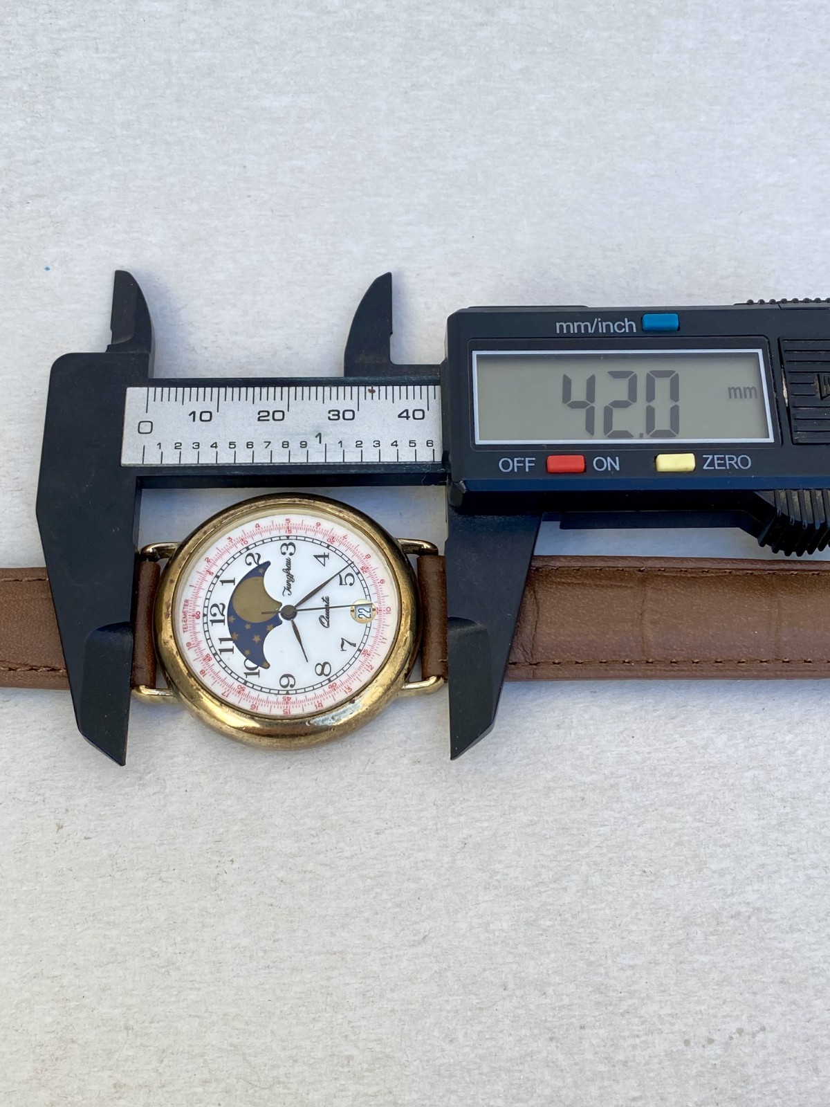 Vintage Jungfrau Watch Quartz Moonphase Mens