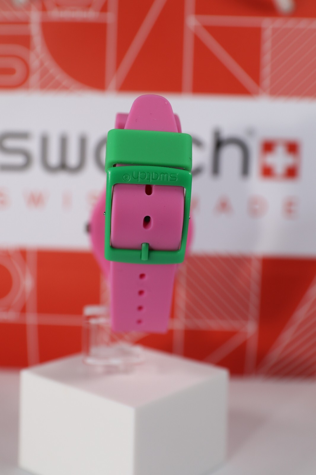 NEW Limited Swatch Originals Flowerfull Get Lucky Pink Women Watch 34mm GP147