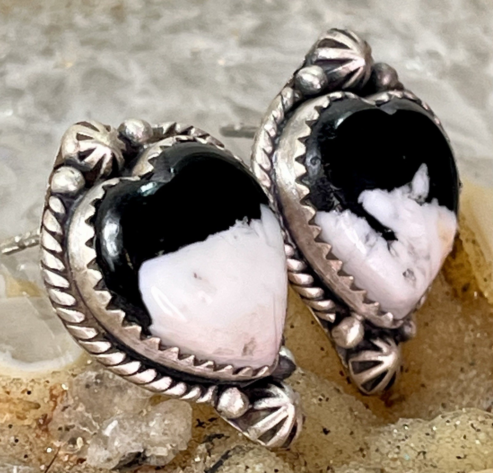 White Buffalo Heart Stud Sterling Silver Handmade Earrings SW Native Style 6g