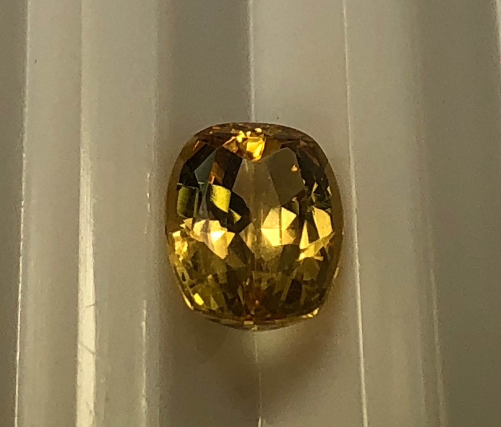 Imperial Topaz 1.41 Ct Clarity IF Cushion Cut Natural Golden Brazil I226