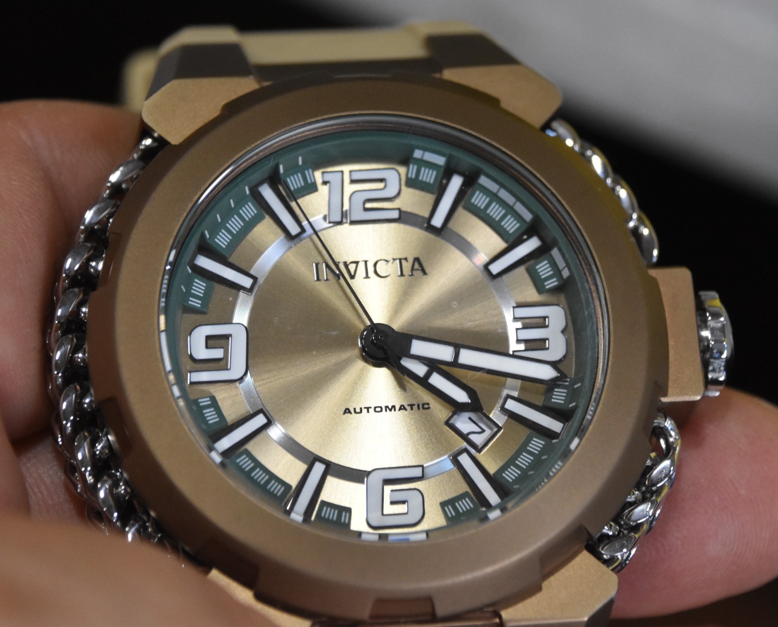 INVICTA BOLT AUTOMATIC WRISTWATCH IN ORIGINAL BOX WITH PAPERS