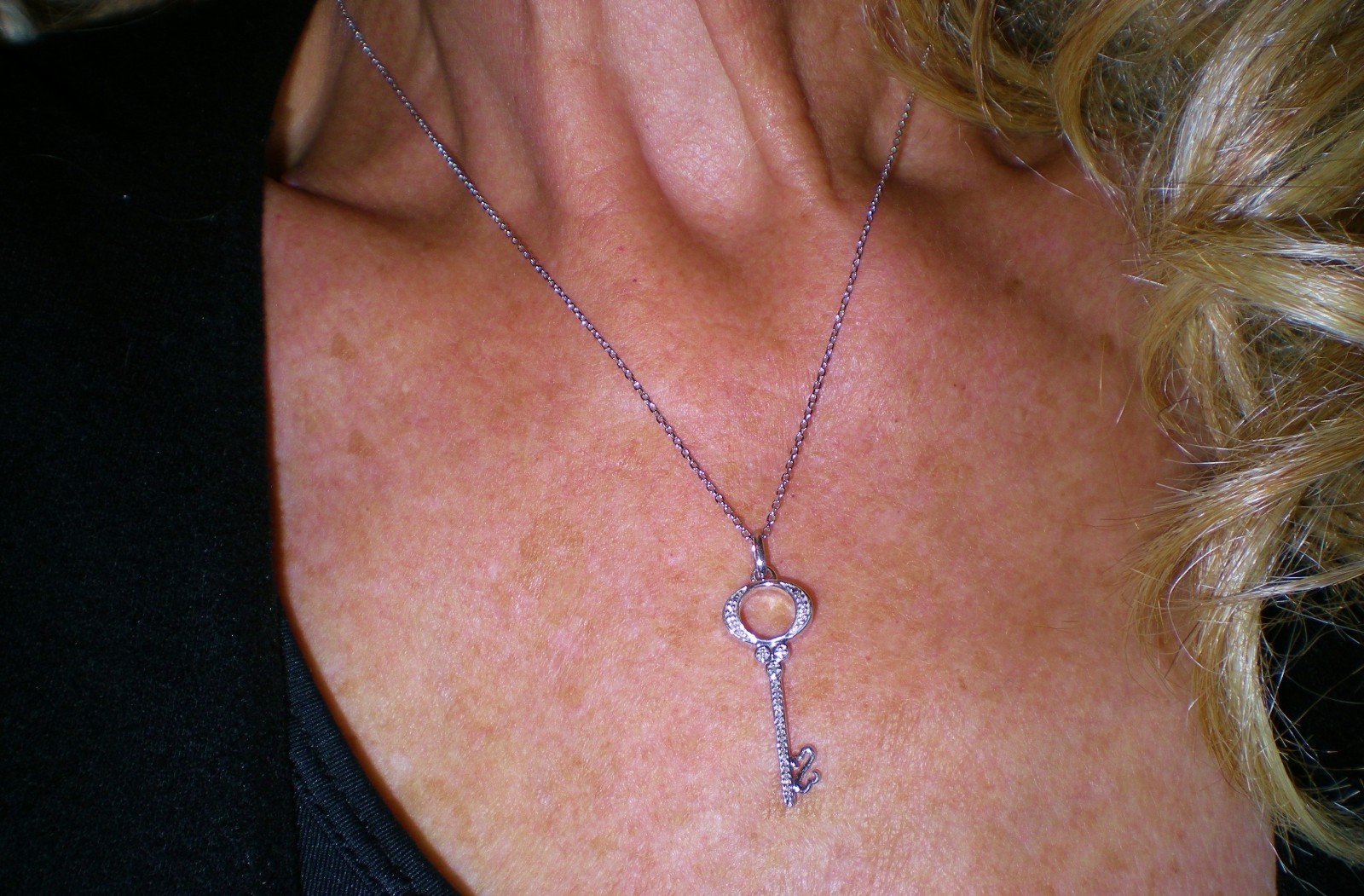 Jane Seymour Open Hearts Sterling Silver KEY Diamond Accent Necklace 💎 KAY BOX
