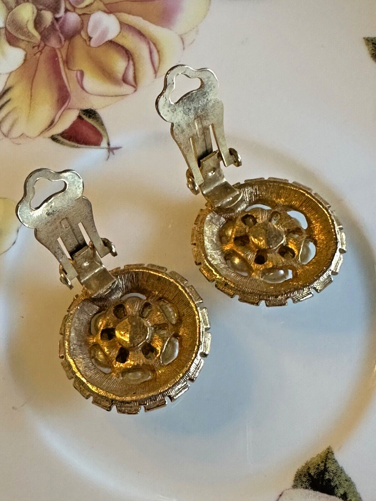 Vtg Kramer? Faux Pearl Gold Tone Clip On Earrings Cluster Stud Mid-20th Century