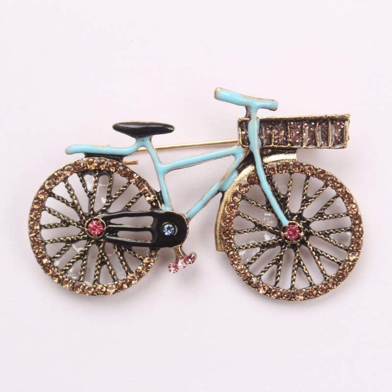 Artistic Leisure-Themed Bicycle Brooch:Exquisite Jewelry Accessory,Ideal Present
