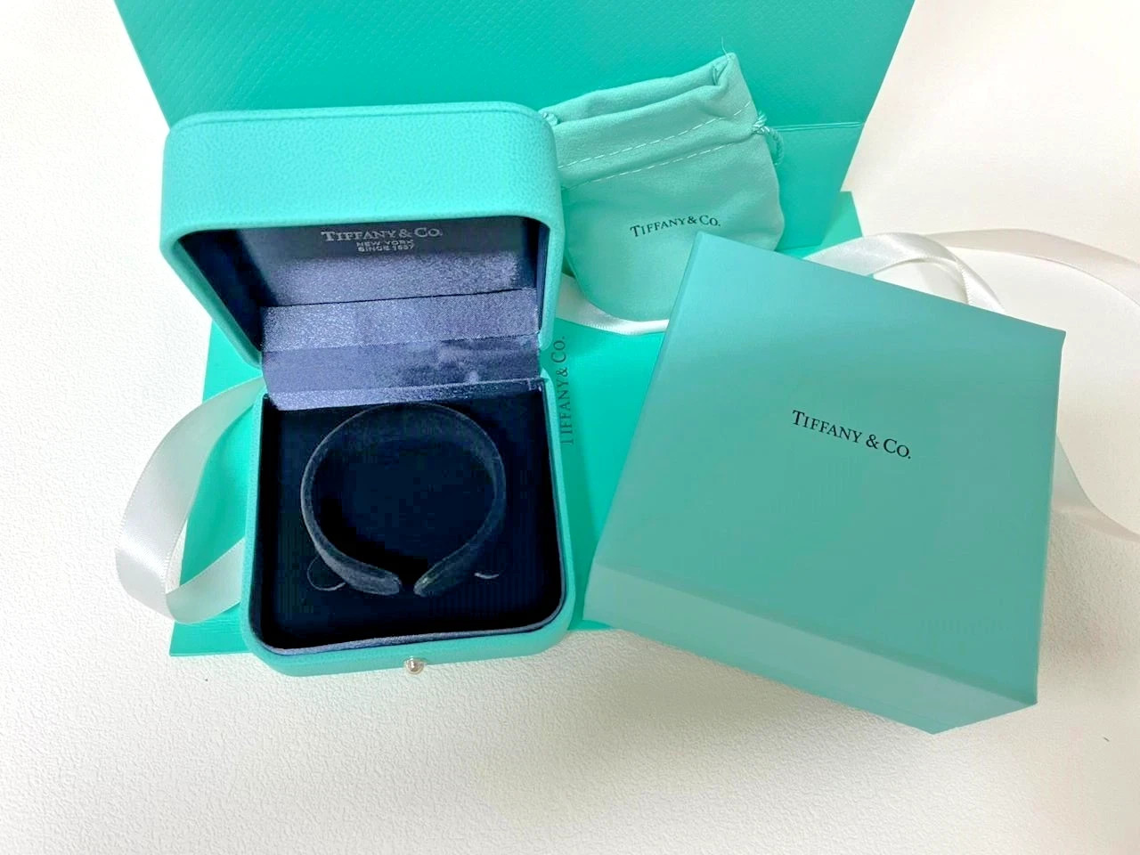 Tiffany & Co Watch or Bracelet Presentation Gift Storage Box in Blue Leather