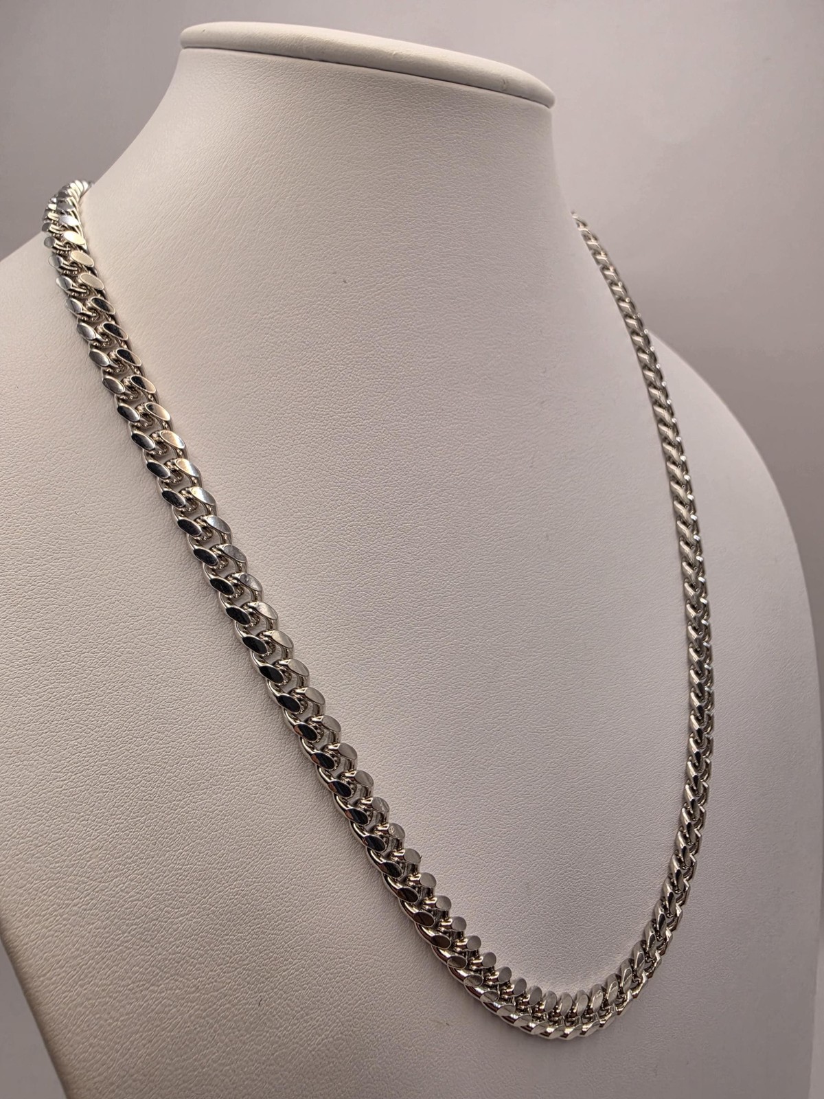 Sterling Silver Cuban Link Chain Necklace 22 Inch 6.75mm 64 Grams Extra Heavy Me