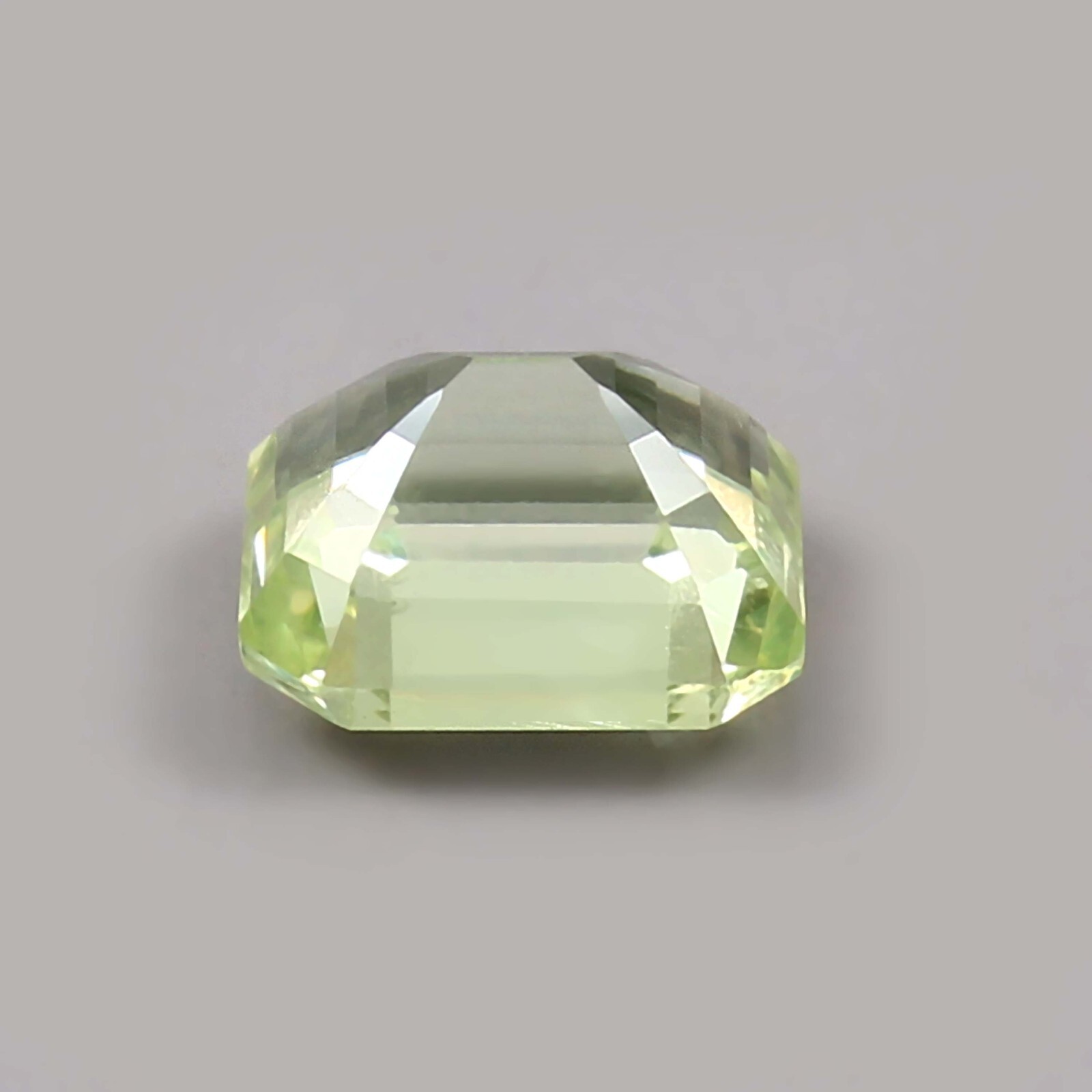AAA Natural Flawless Green Ceylon Chrysoberyl Loose Radiant Cut Gemstone 3.80 CT