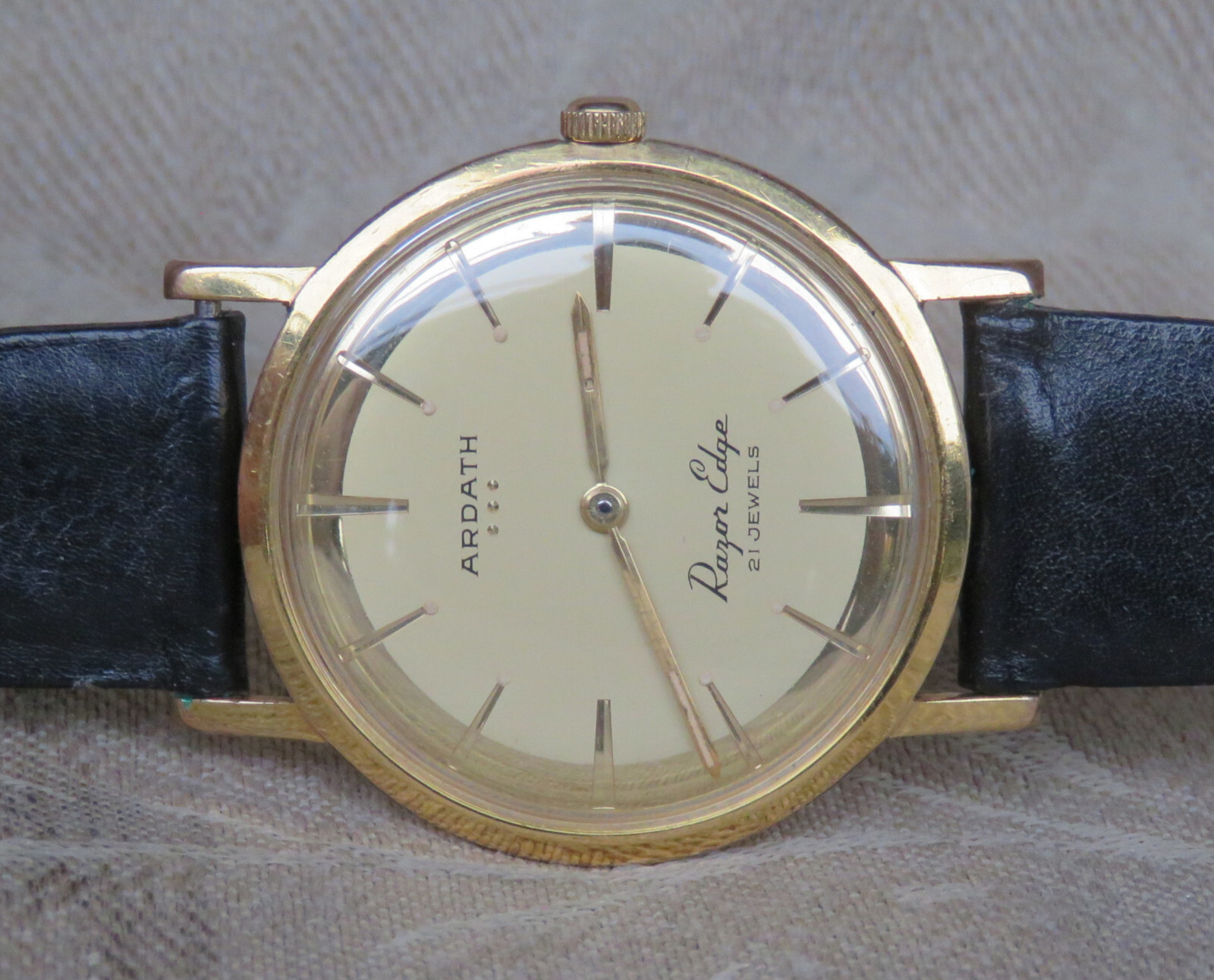 1960 ARDATH RAZOR EDGE 18K GOLD 20MC ETA PESEUX 7001 MANUAL 21J ULTRA THIN WATCH