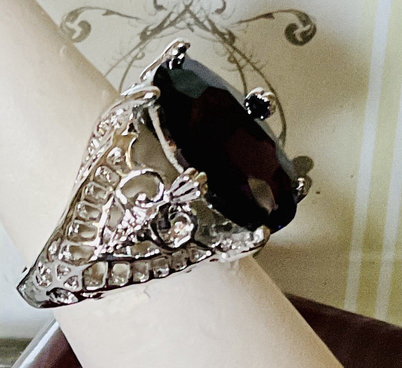 ALEXANDRITE RING – Lab Created – Oval Cut – 18x13mm Or 14.2ctw – .925 SS !!!