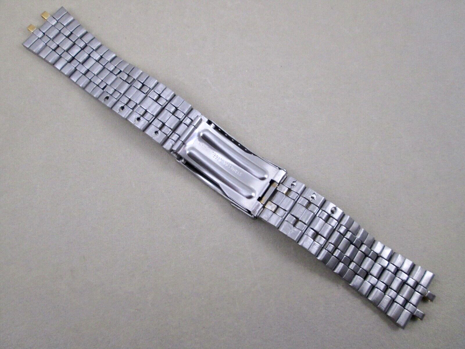 2.5mm 10mm 22mm lug size men’s st. steel watch band two tone fold over clasp