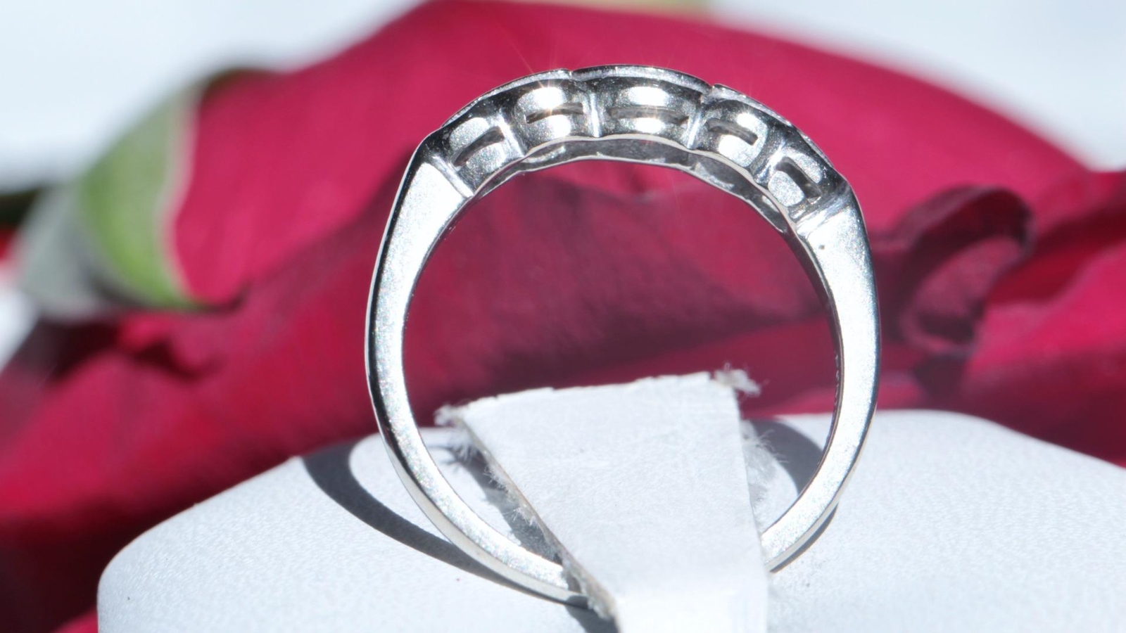 14k white gold ring & diamonds size 4.5 wedding band handmade 2.0gr Portrait