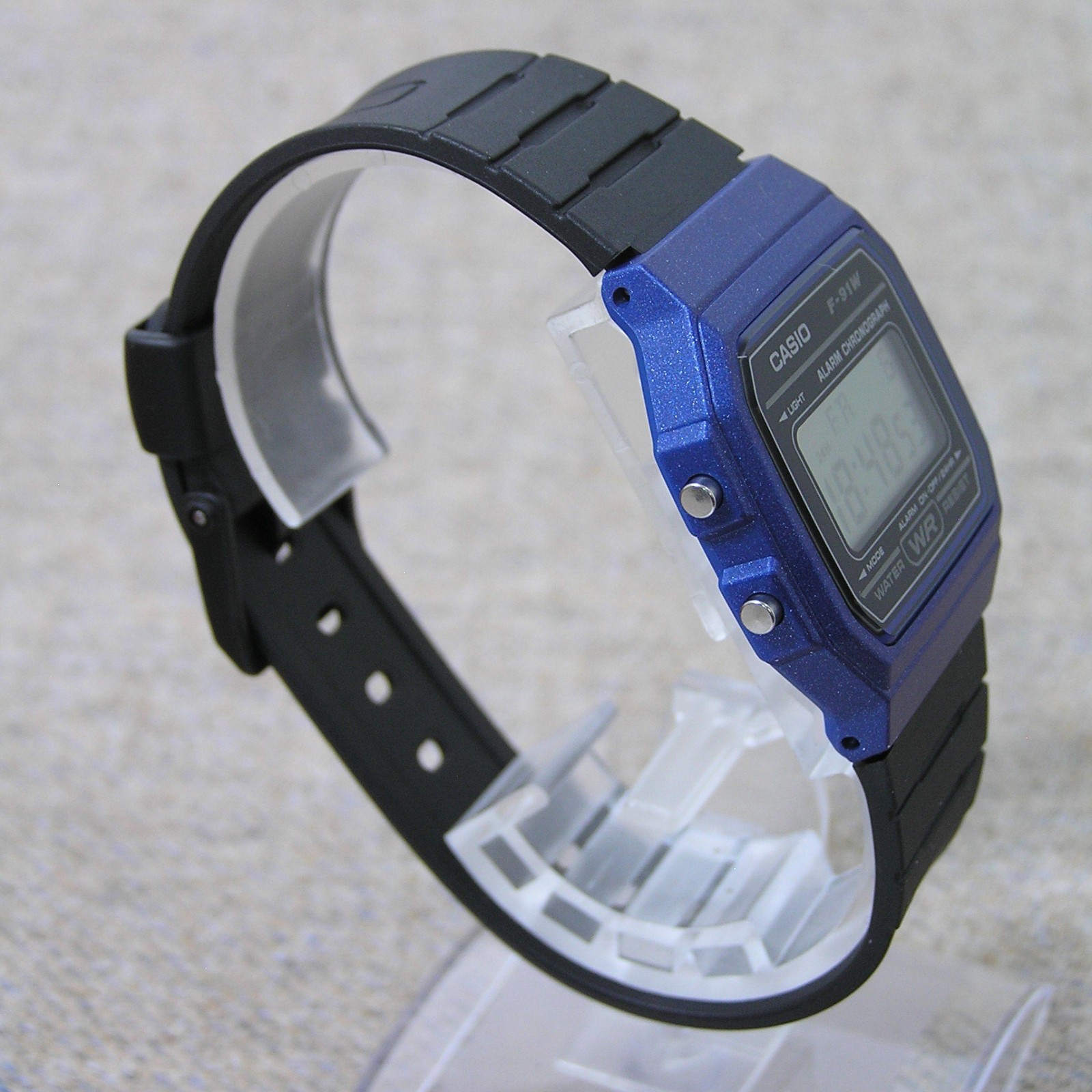 UK STOCK CASIO F-91WM-2AJH Japan Exclusive Digital Watch Classic Imported Model