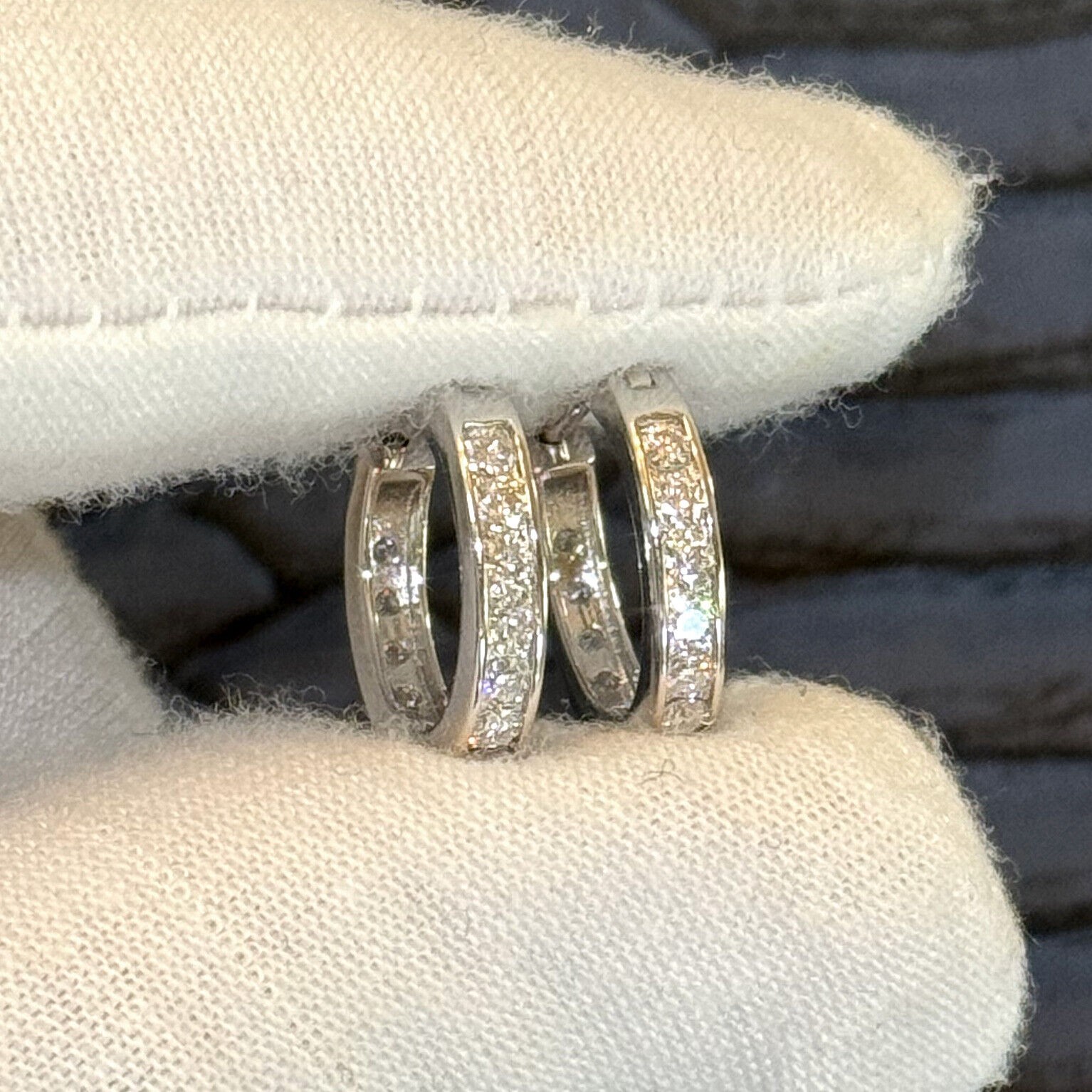 VVS1 Moissanite Small Hoop Earrings Huggies – 925 Silver or 14K Gold – Unisex