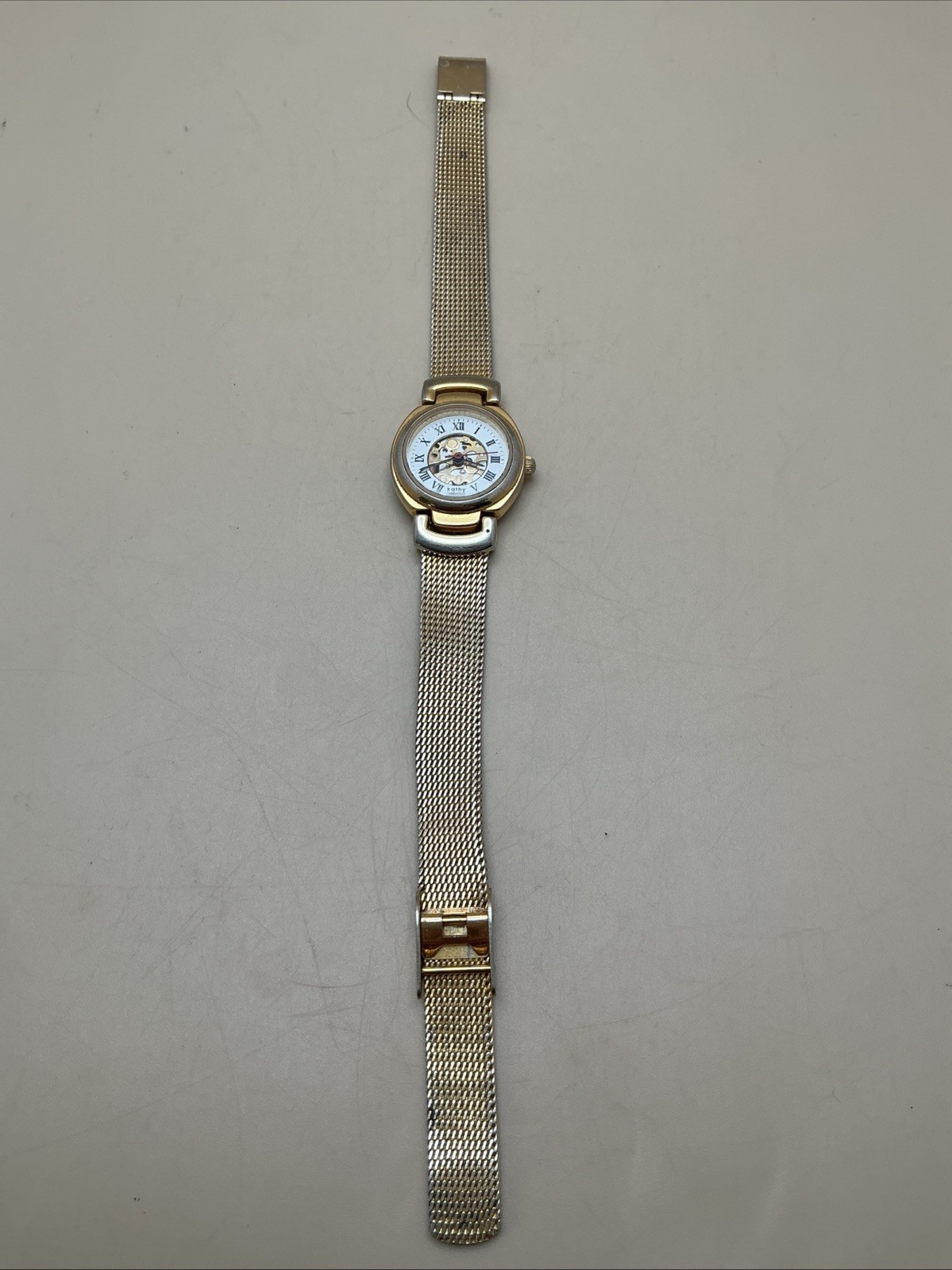 Kathy Ireland Women’s Quartz Analog 23mm Gold Round Watch (V377)