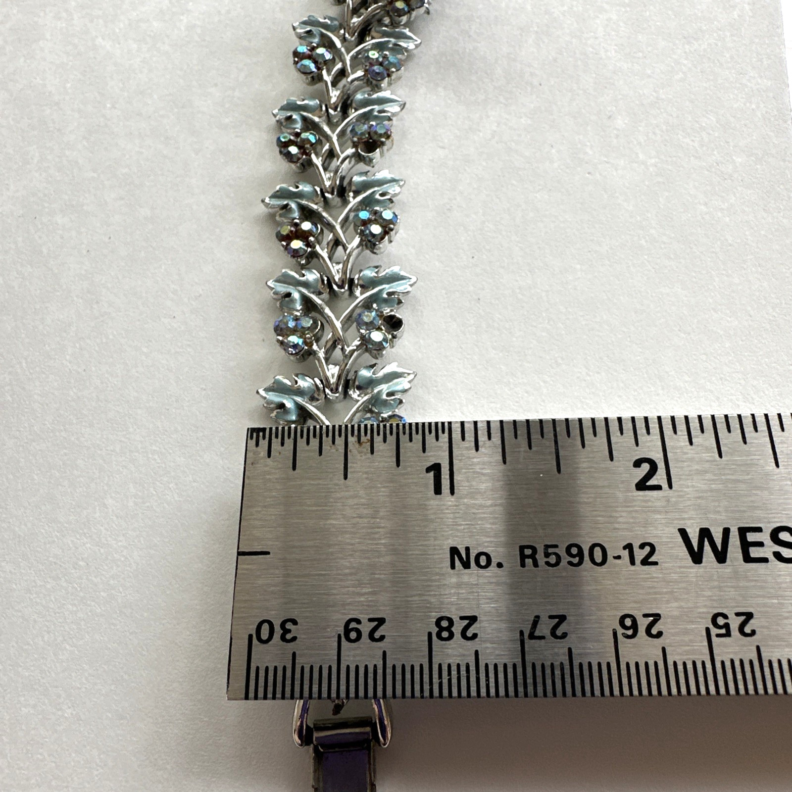 Vtg Coro Silvertone Dinner Bracelet Blue enamel Leaves & Aurora Borealis Berries