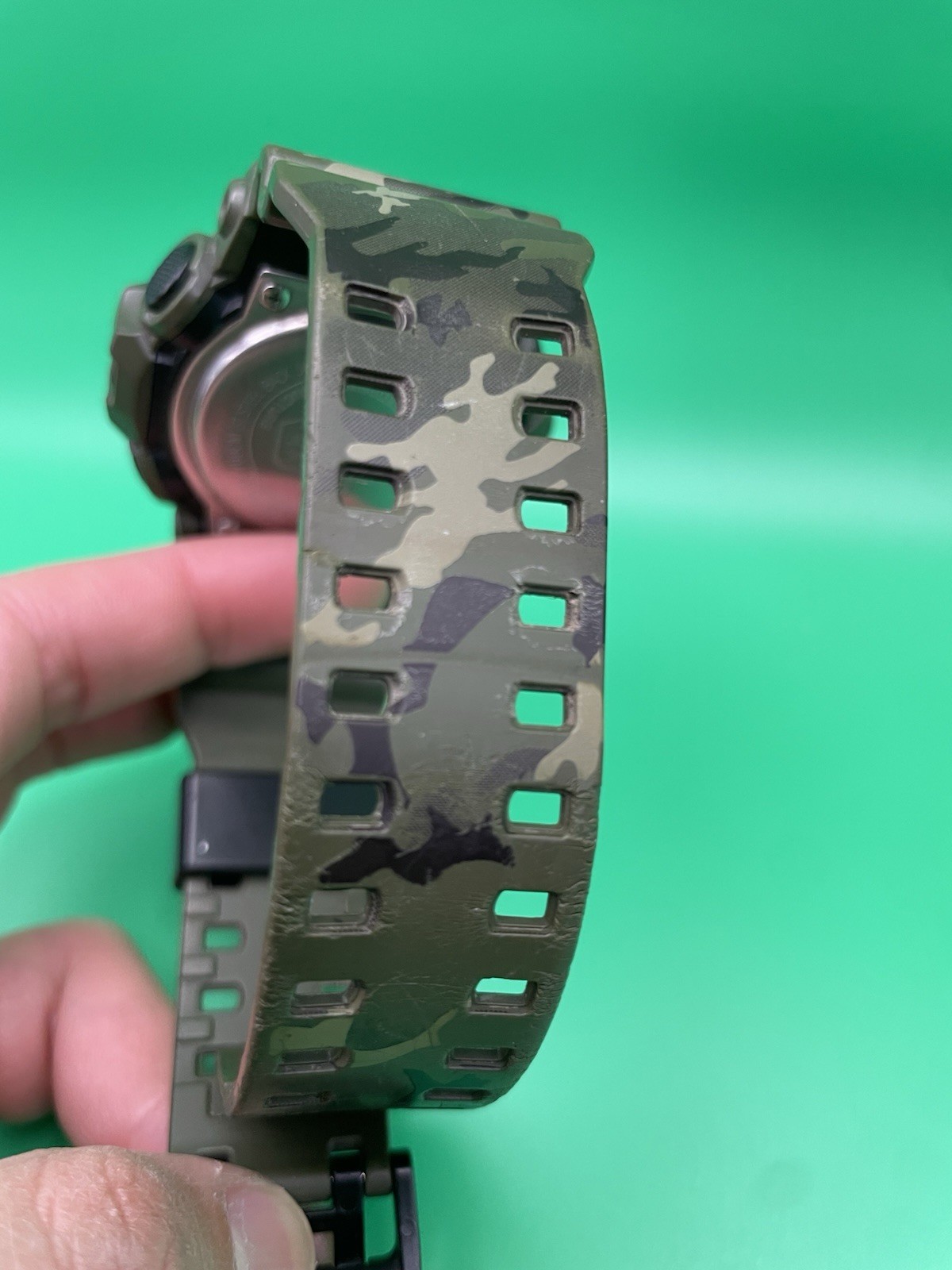 Casio G-SHOCK GA-700 Men’s Camo Analog-Digital Quartz 200m Shock Resist