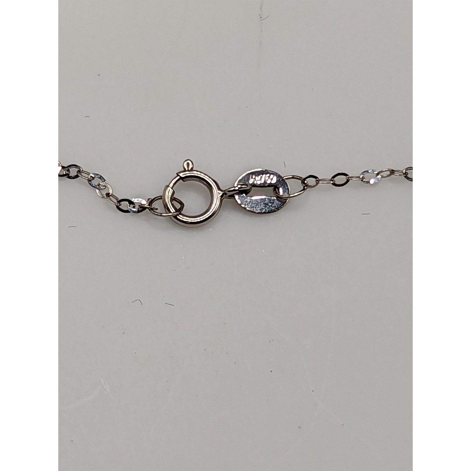Sparkling Heartbeat: Solid 18k White Gold Diamond Pendant Necklace