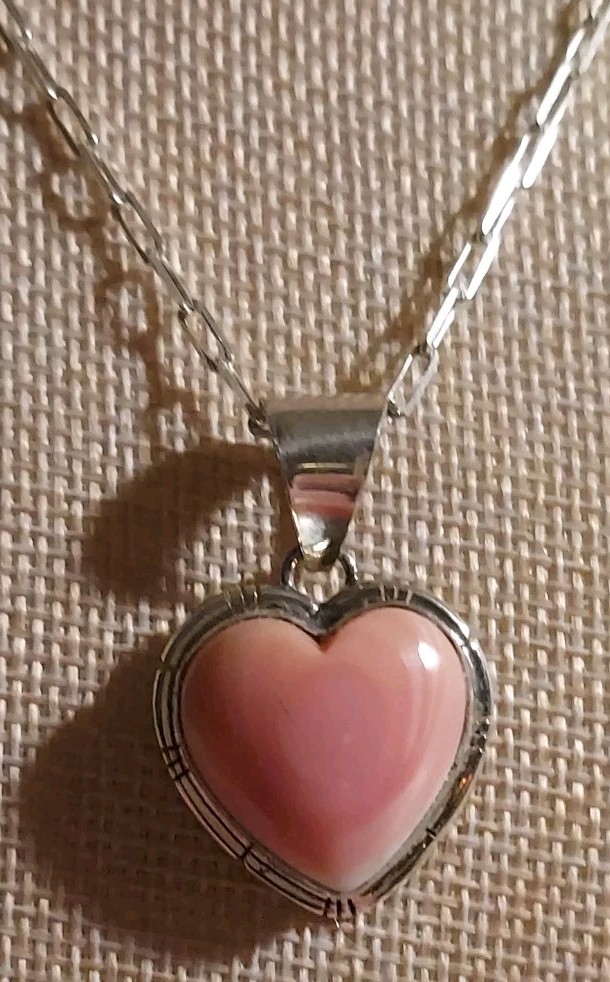 New Large Navajo Artist SS & Natural Pink Conch Heart Pendant with Paper Clip