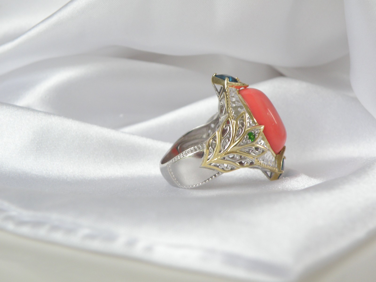 Gems en Vogue Michael Valitutti Sterling Silver 925 Pink Coral Statement Ring 10