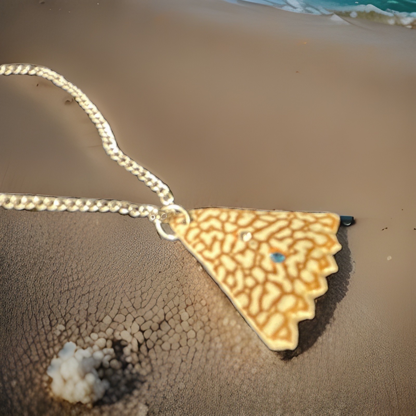 Unique Blue and White Diamond Necklace.