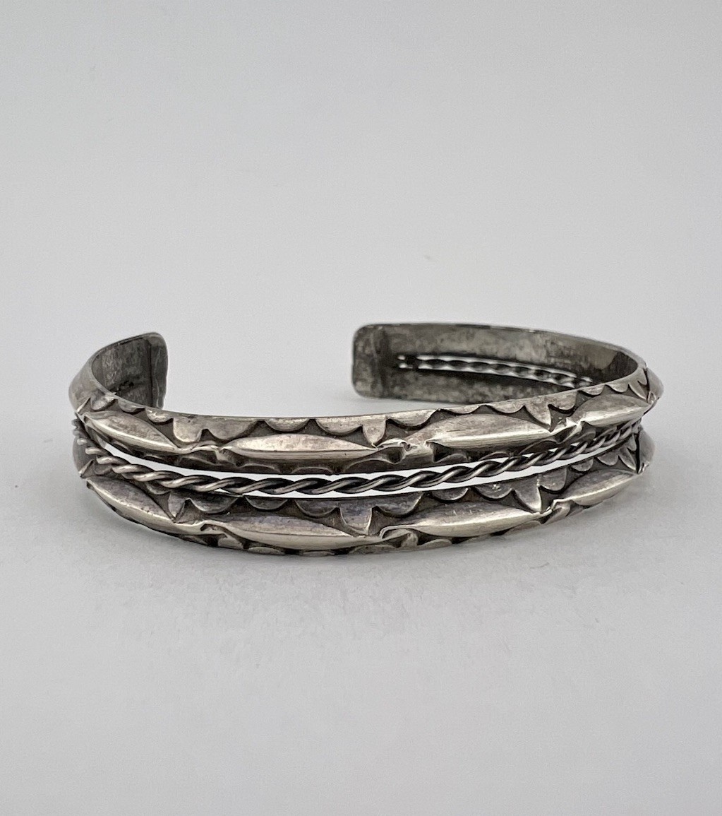 Vtg Fred Harvey Era Navajo Sterling Silver Stamped Carinated 2 Row Cuff Bracelet