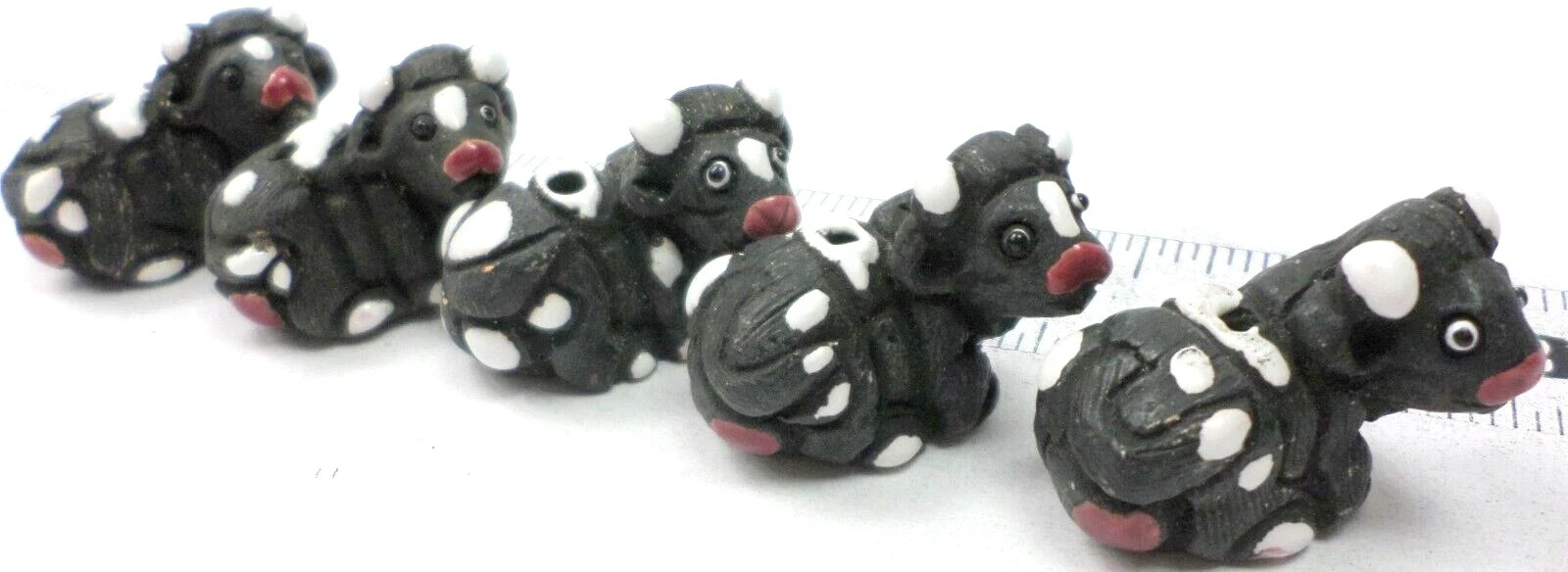 5 Vintage Ceramic Peru White Spotted Black Cow Animal Beads /Charms 26x26x18mm